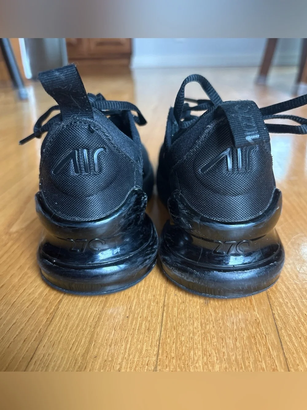 Nike Air Max 270 Sneakers Youth Boys Shoes Girls Sz 1Y GS Low Triple Black Kids